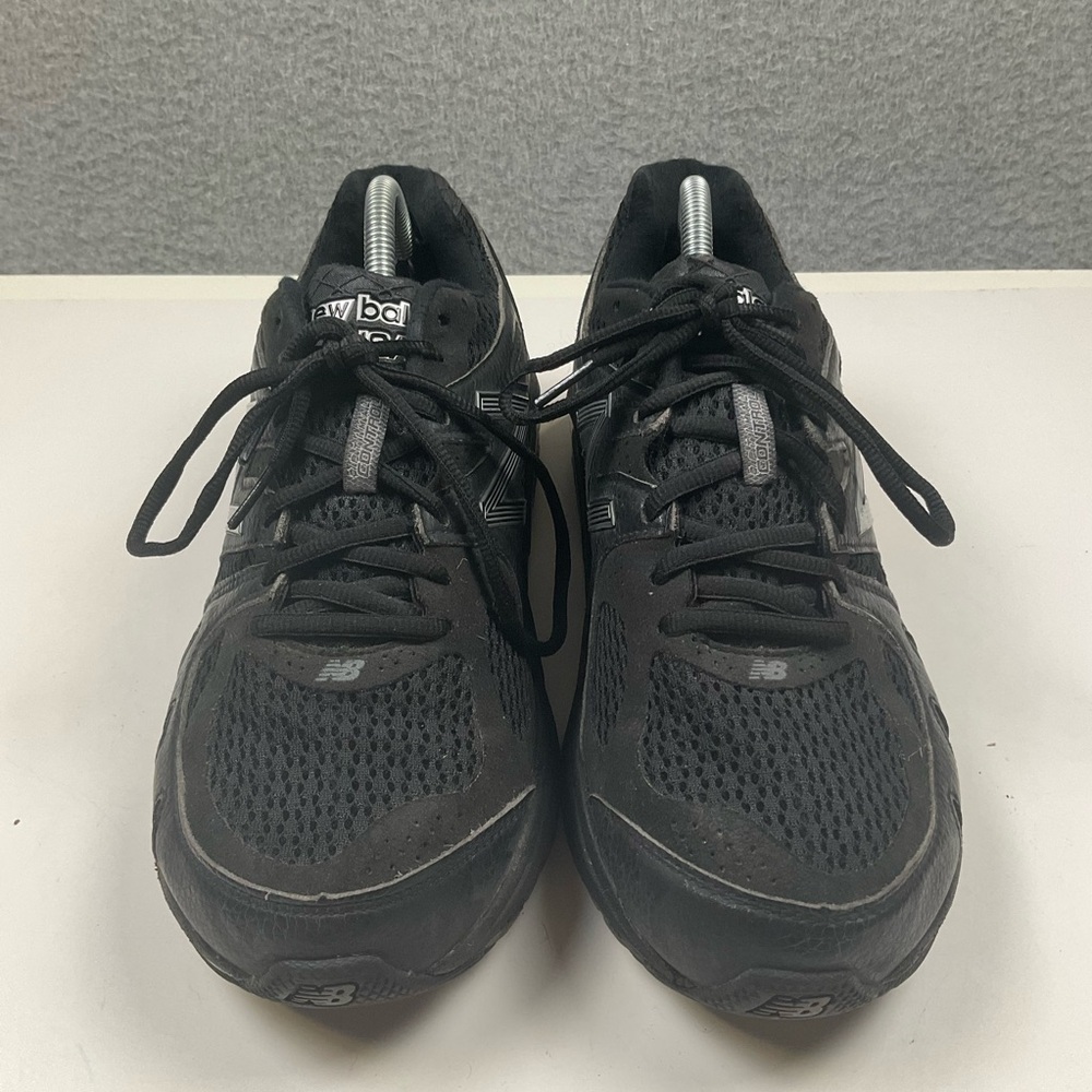 New Balance Men's Black Sneakers with Subtle Yellow Accent US 9.5 - Picture 2 of 8